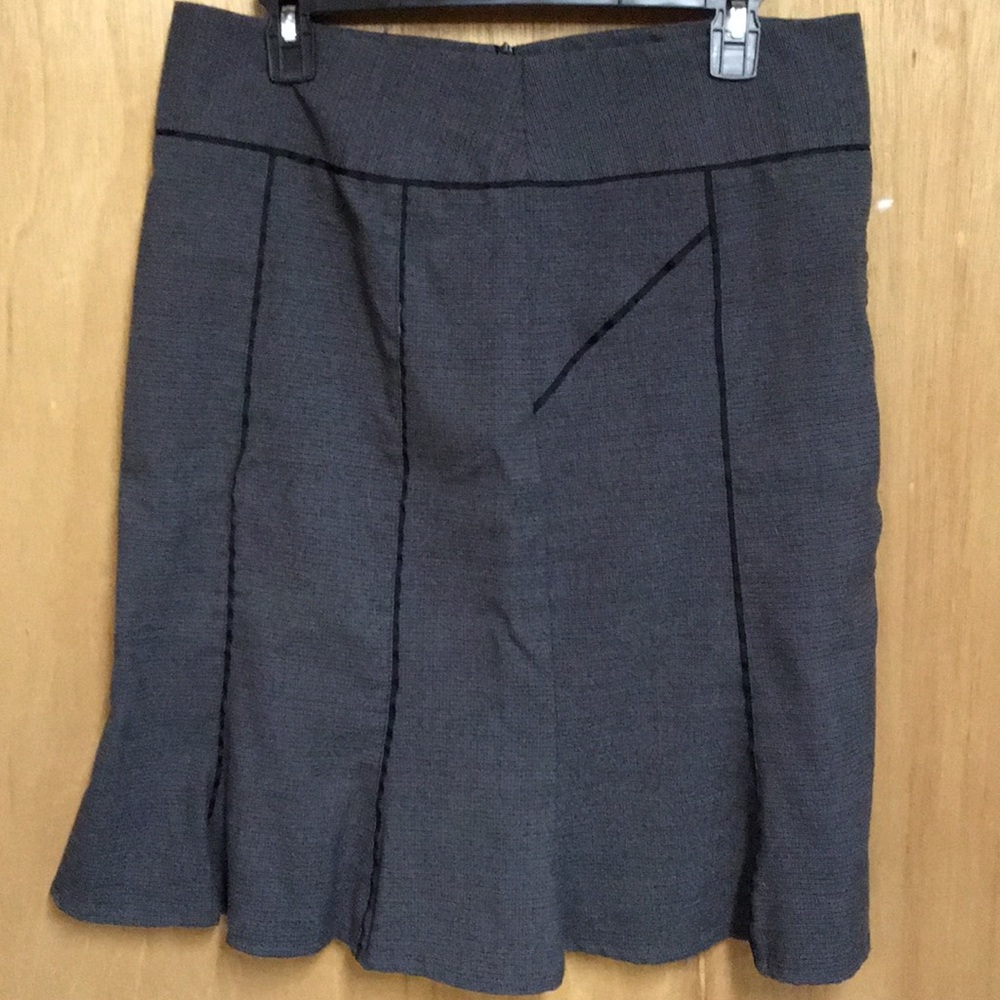 Gray skirt with black trimming